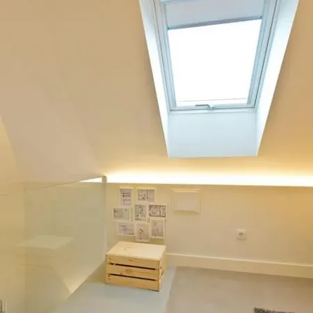 Apartamento Aposentus - Stylish Downtown Loft *