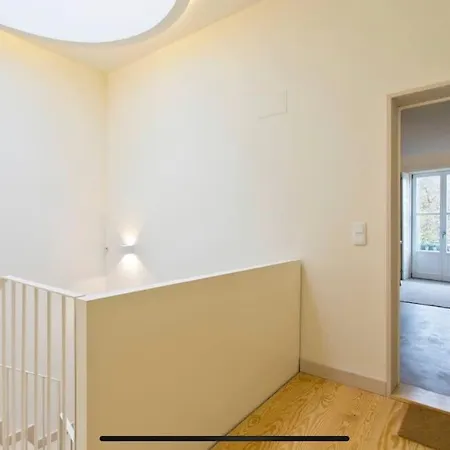 Apartamento Aposentus - Stylish Downtown Loft