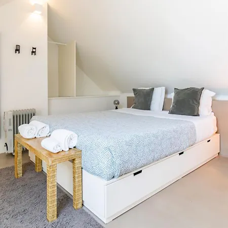 Aposentus - Stylish Downtown Loft *