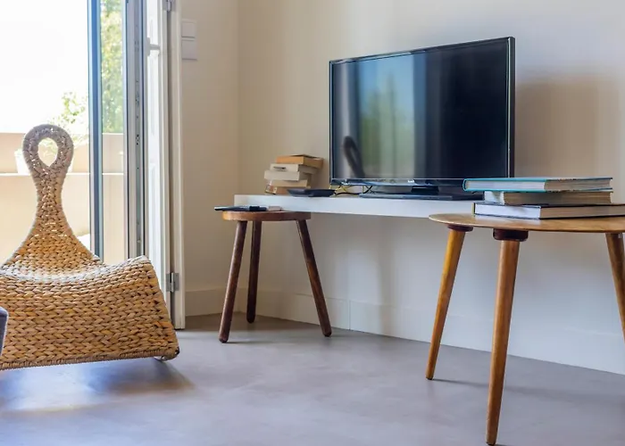 Aposentus - Stylish Downtown Loft *